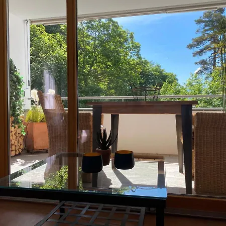 Idyllisch Ruhige U. Zentrale 3.5 Zi-Wohnung Im Waldhaus Park * Flims