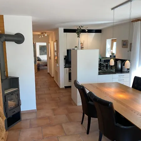 Idyllisch Ruhige U. Zentrale 3.5 Zi-Wohnung Im Waldhaus Park Flims
